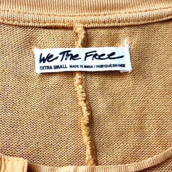 𝅺FREE People Free Spirit Hi-Low Henley Peach Fuzz Embroidered T-Shirt Top - Picture 6 of 6